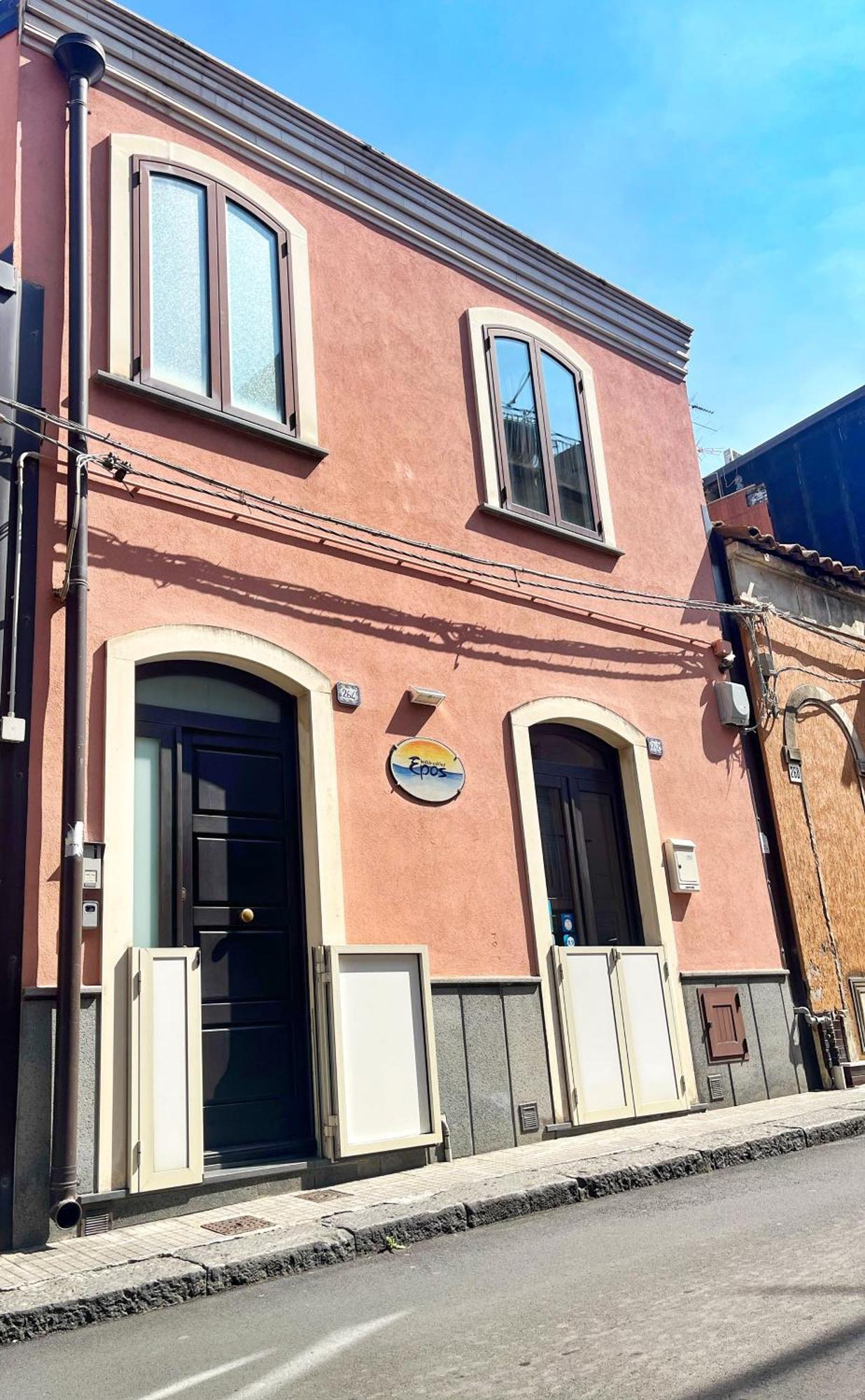 B&B Epos Acitrezza Buitenkant foto