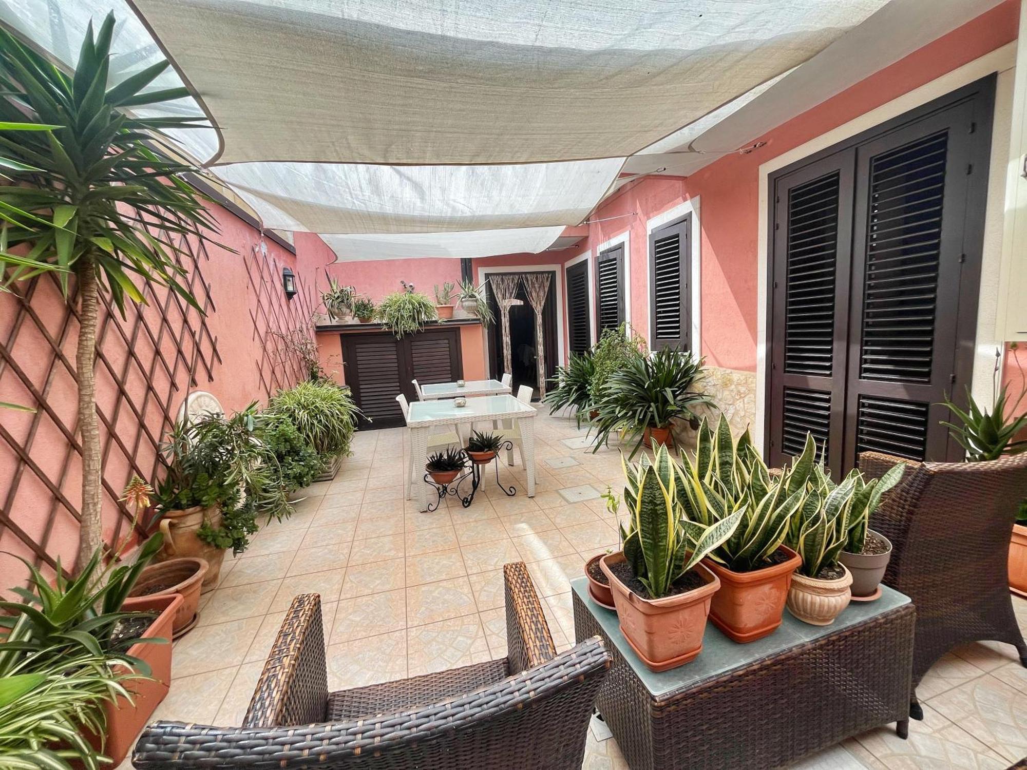 B&B Epos Acitrezza Buitenkant foto