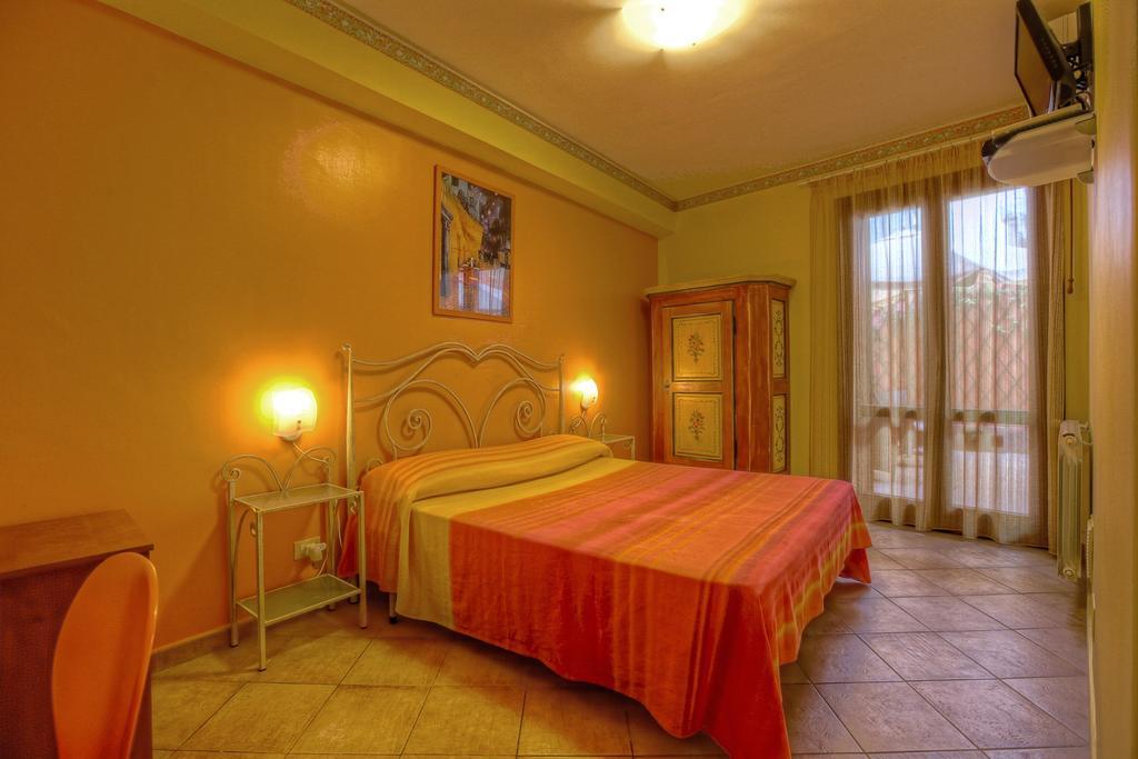 B&B Epos Acitrezza Buitenkant foto